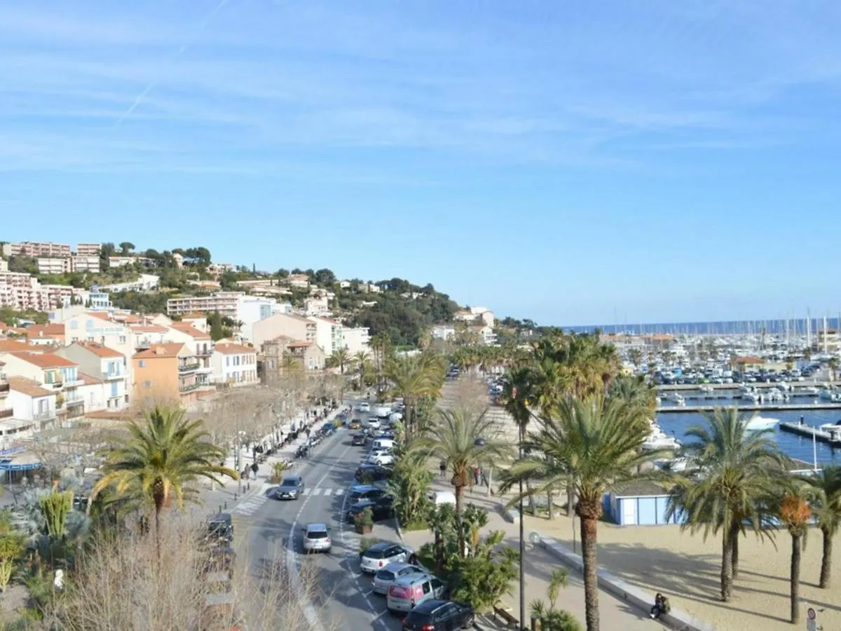 Appartement Studio Le Lavandou, 1 pièce, 4 personnes - FR-1-251-315