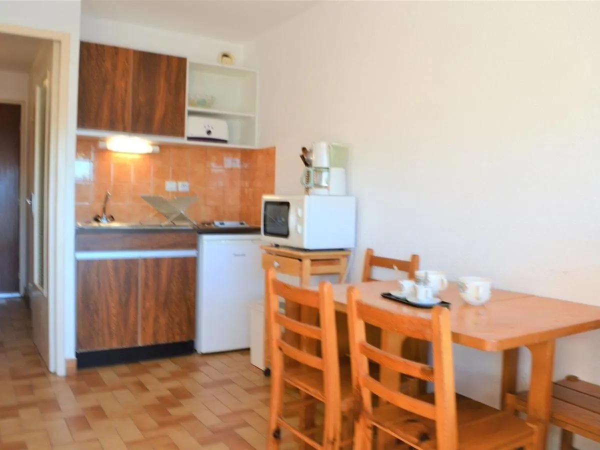 Appartement Le Lavandou, 1 Piece, 4 Personnes - Fr-1-251-315 Διαμέρισμα